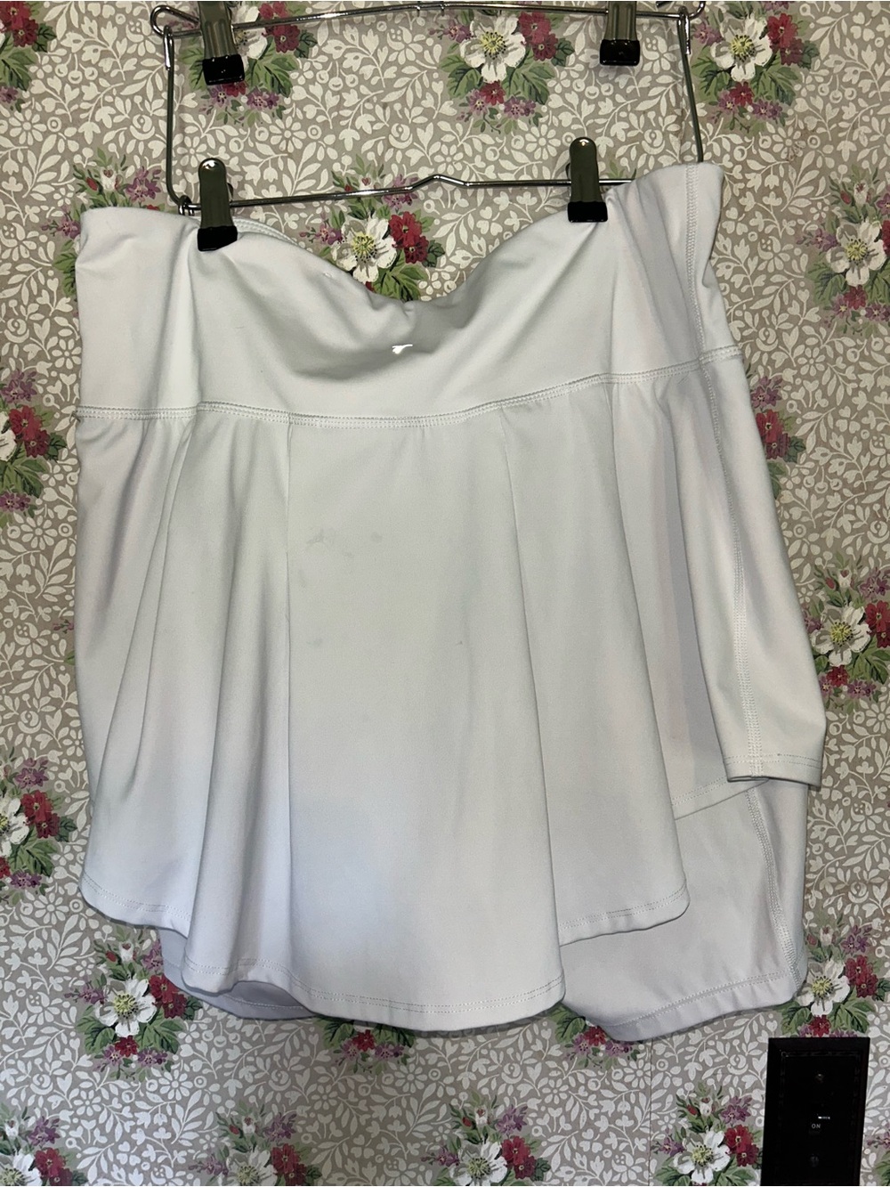 Women’s White Athletic Skort